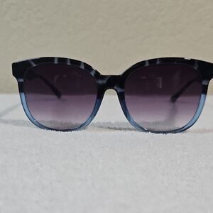 Max Studio Blue Fade Stylish Blue and Black Sunglasses 1672 55 16-145